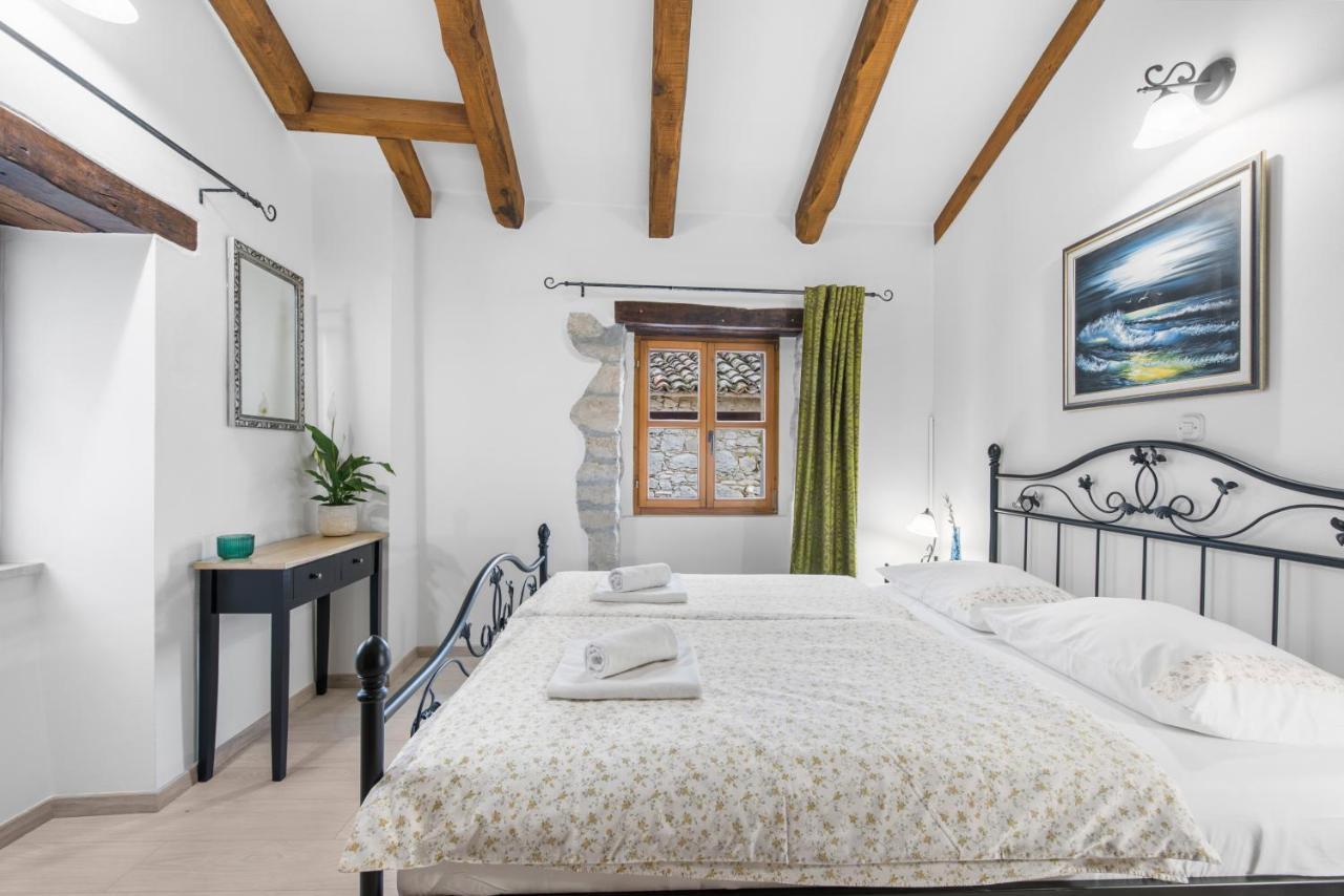 Picturesque Apartment San Rocco 1 Pićan Eksteriør billede