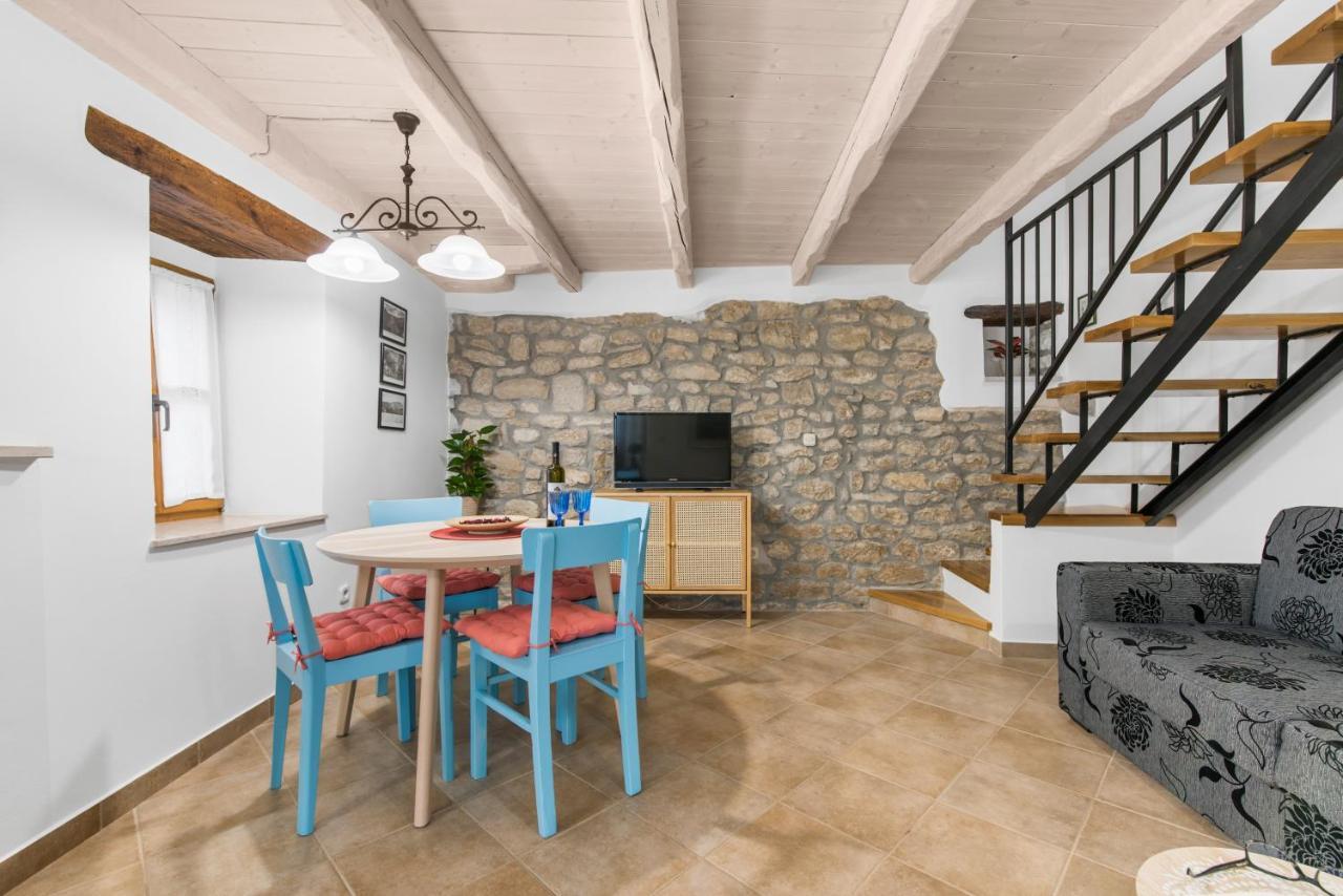 Picturesque Apartment San Rocco 1 Pićan Eksteriør billede