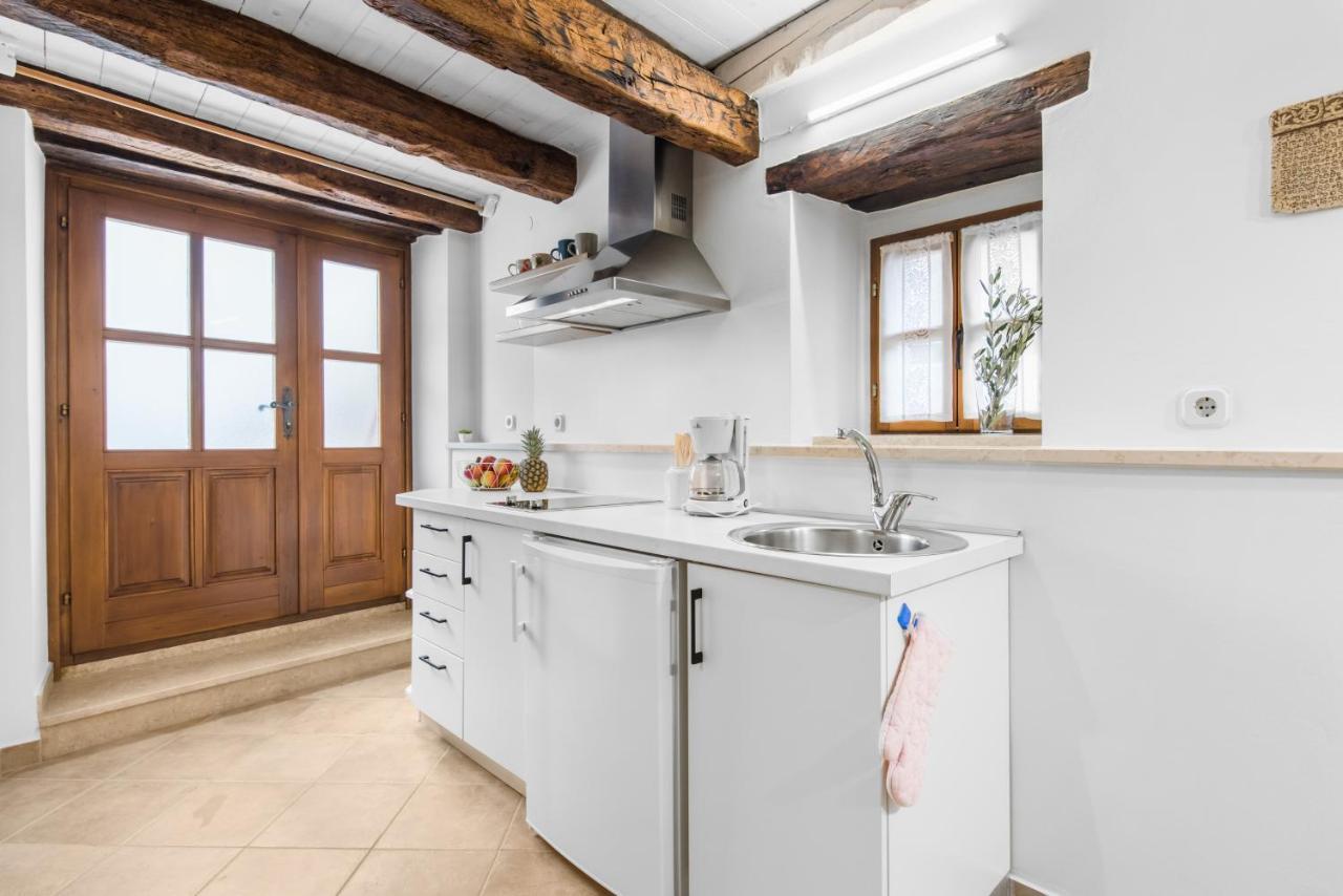 Picturesque Apartment San Rocco 1 Pićan Eksteriør billede