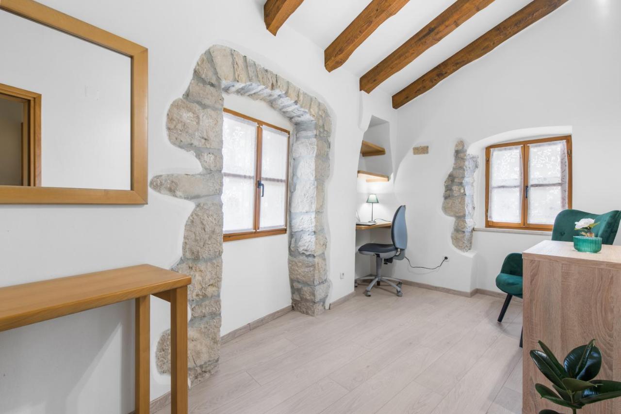 Picturesque Apartment San Rocco 1 Pićan Eksteriør billede